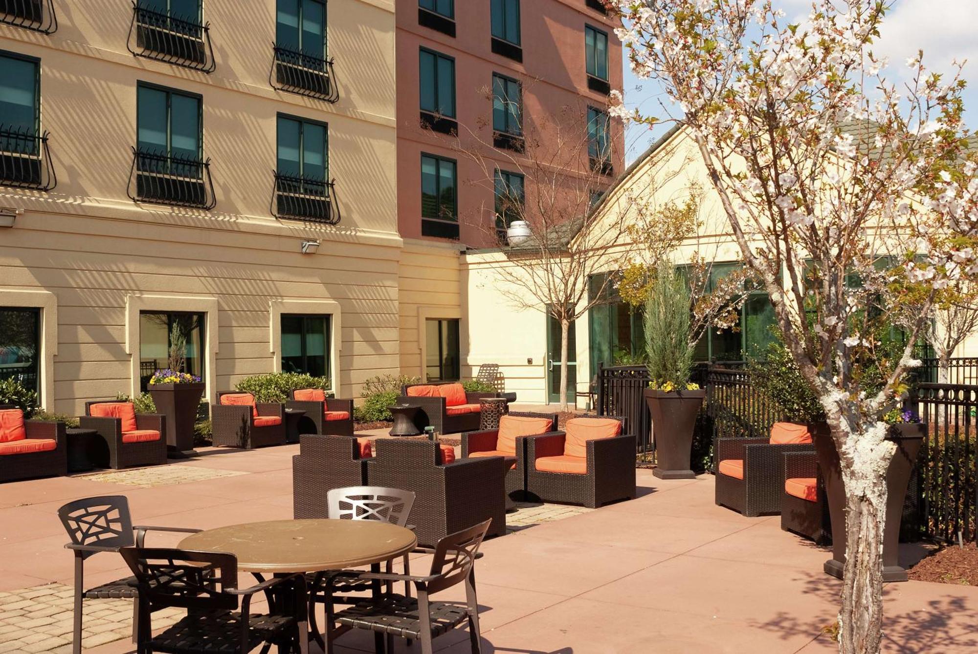 Hilton Garden Inn Atlanta Airport/Millenium Center College Park Bagian luar foto